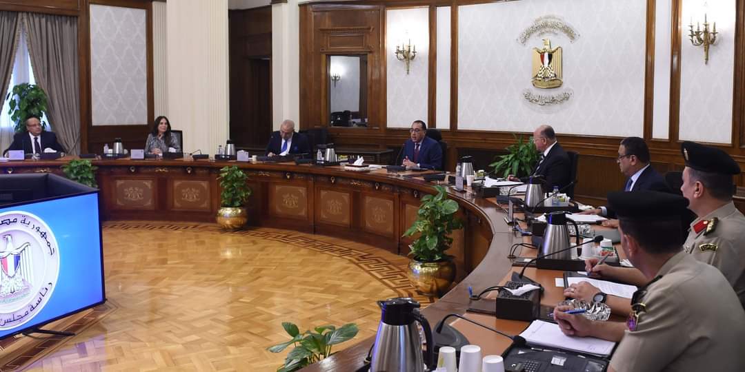 “مدبولى” يتابع الموقف التنفيذى لمشروع “ممشى أهل مصر” وحل مشكلات المستثمرين بمحافظة القاهرة