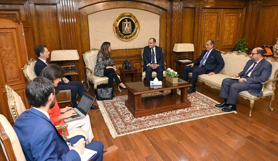 سمير: نسعى للاستفادة من التكنولوجيات الإسبانية المتطورة في تحديث الصناعة المصرية