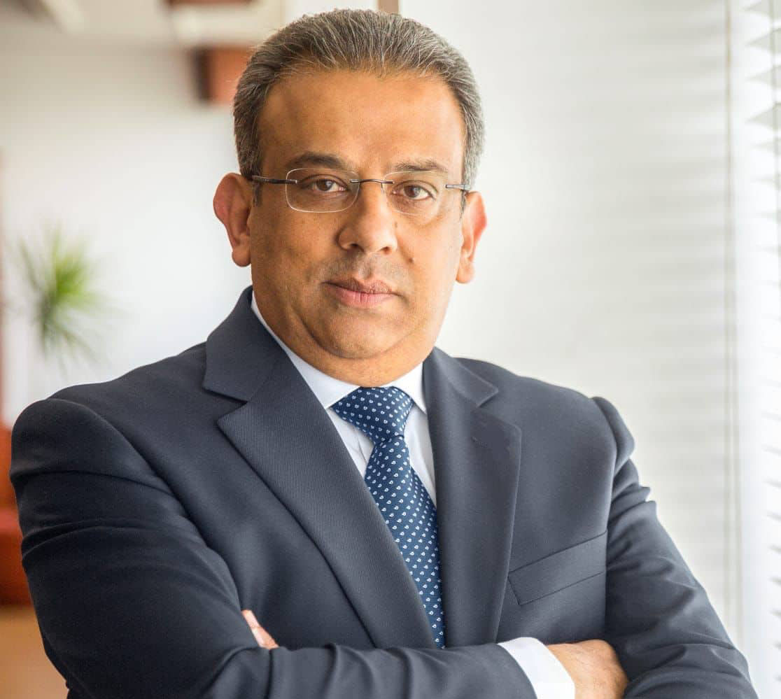 عصام الصغير ؛ شركة إى جيت ؛ بوسطجى