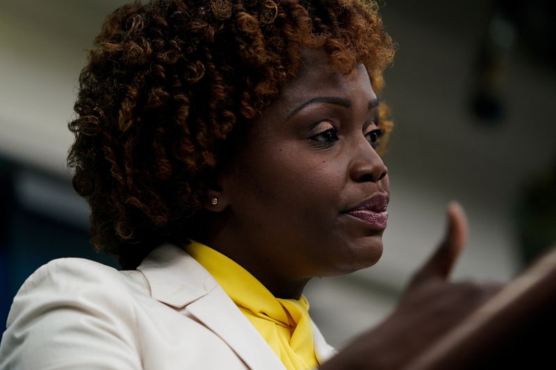 البيت الأبيض: من الواضح أن “أوبك+” تنحاز إلى روسيا