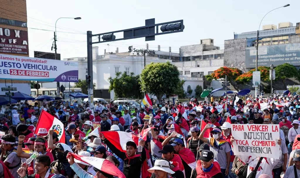 السياحة في "البيرو" تخسر 6.54 ملايين دولار يوميًا بسبب الأزمة السياسية