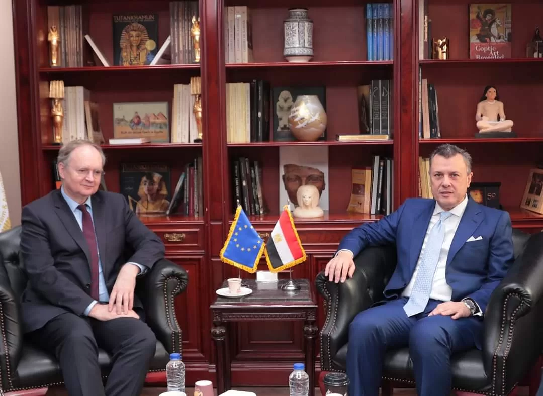 وزير السياحة يلتقي مع سفير الاتحاد الأوروبي بالقاهرة لبحث التعاون المشترك