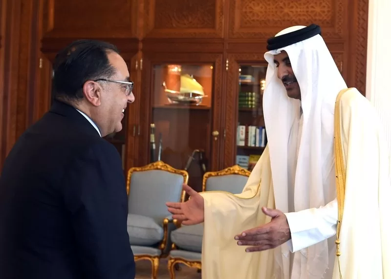 أمير قطر يستقبل رئيس الوزراء المصرى والوفد المرافق له