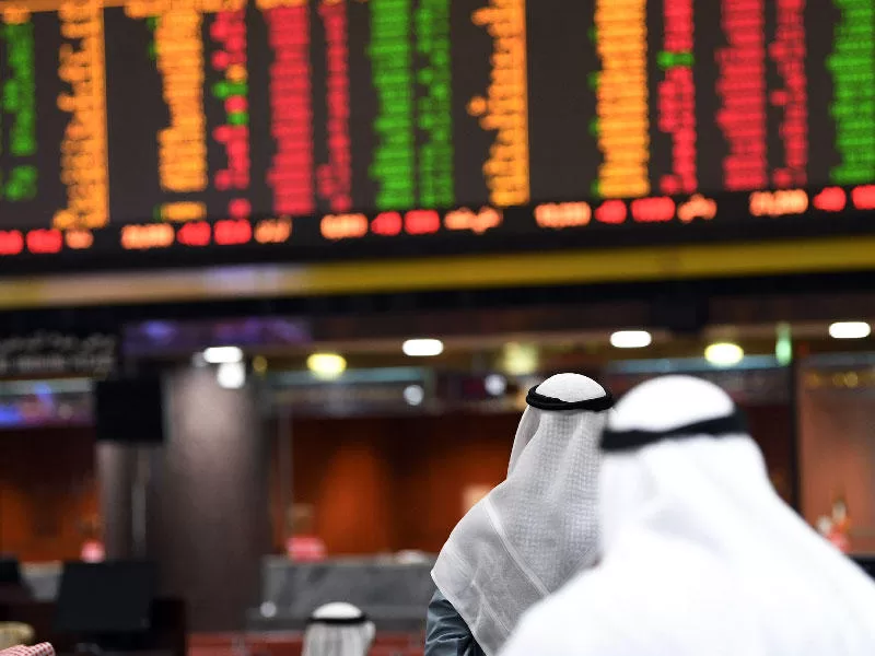 تباين أداء بورصات الخليج مع تراجع أسهم قطر وصعود دبي