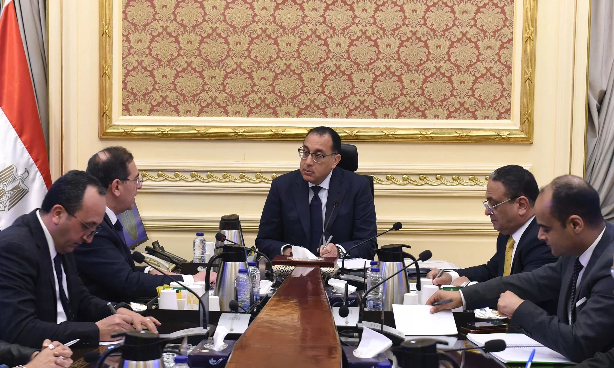 رئيس الوزراء يؤكد ضرورة المضي قدما في تنفيذ مجمع إنتاج "الصودا آش"