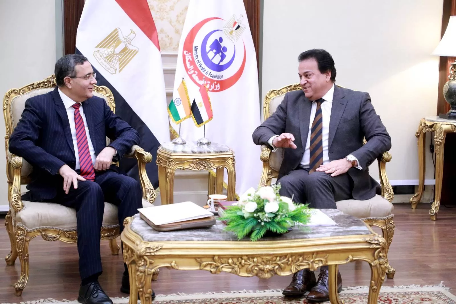 وزير الصحة يبحث مع السفير الهندى نقل تكنولوجيا تصنيع اللقاحات