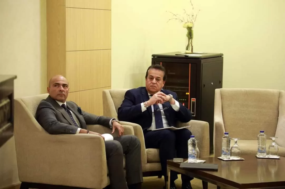 وزير الصحة يوجه بإجراء مسح طبي موسع للكشف عن الأمراض الصدرية