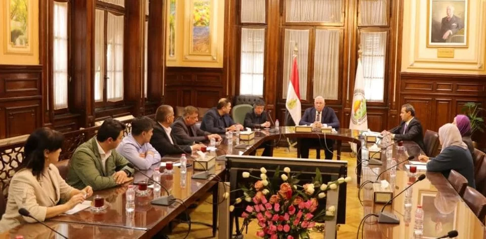 وزير الزراعة يؤكد الحرص على تعزيز التعاون مع أوزبكستان في المجال الزراعي