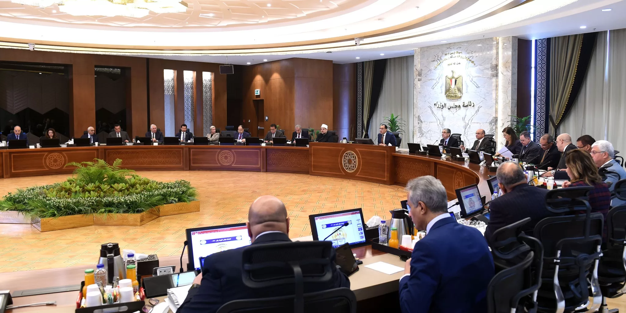 مجلس الوزراء ؛ العاصمة الإدارية ؛ الحكومة