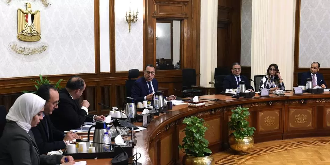 رئيس الوزراء يلتقي وزير الصناعة لعرض الفرص الاستثمارية في القطاع الصناعي