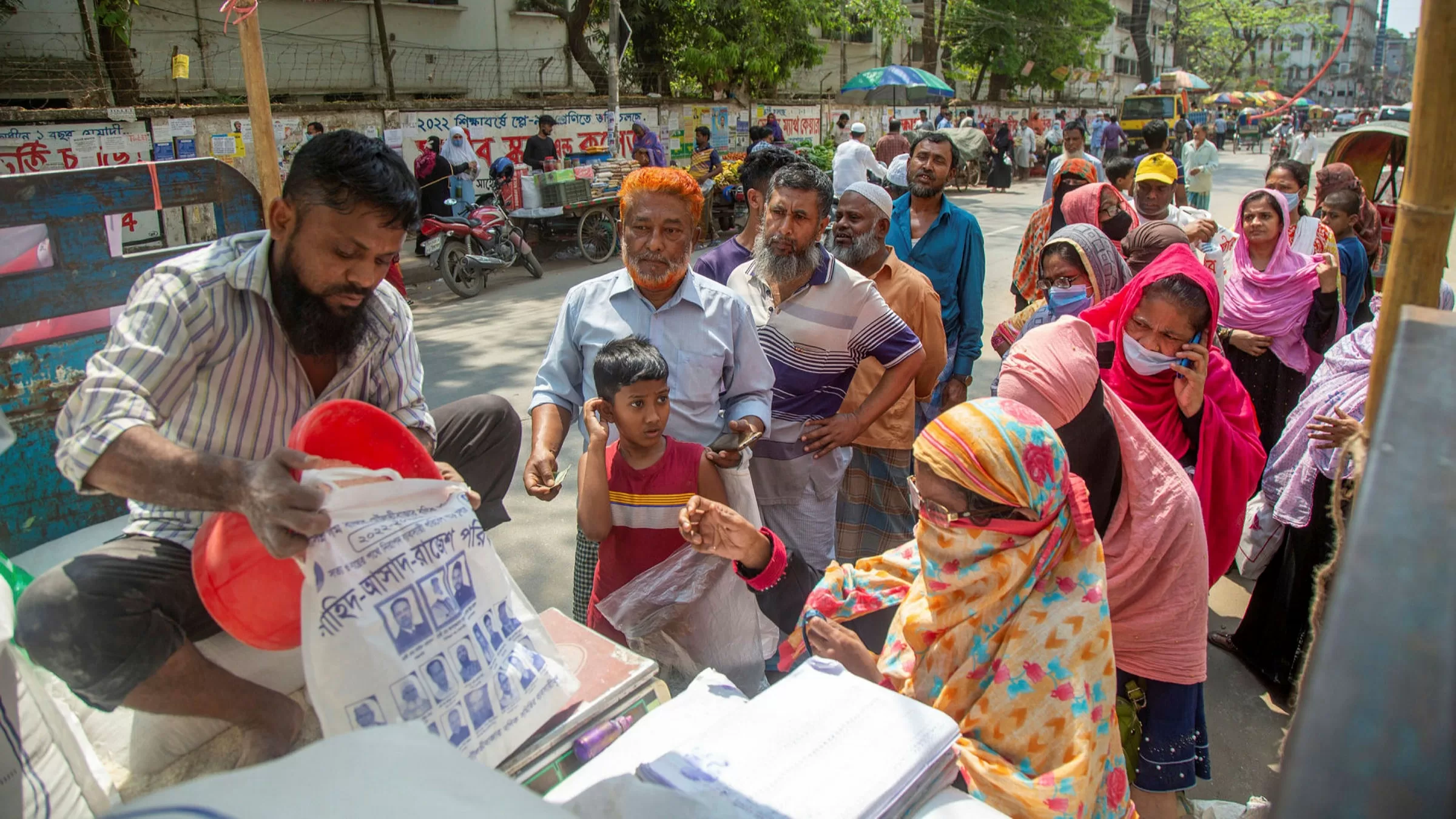 بنجلاديش ؛ الفقر ؛ الأمن الغذائى ؛ الدول النامية