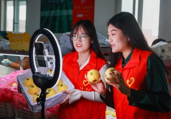 نمو قوي لمبيعات التجزئة عبر الإنترنت في الصين خلال الربع الأول