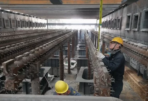 إنتاج الصلب بالصين يرتفع 6.1% في الربع الأول على أساس سنوي