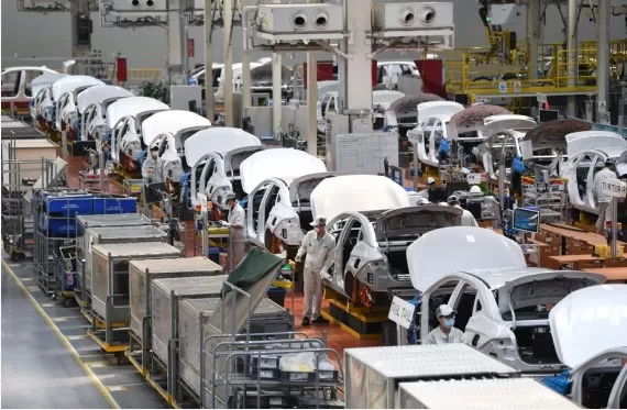 مبيعات مركبات الطاقة الجديدة في الصين ترتفع 26.2% بالربع الأول