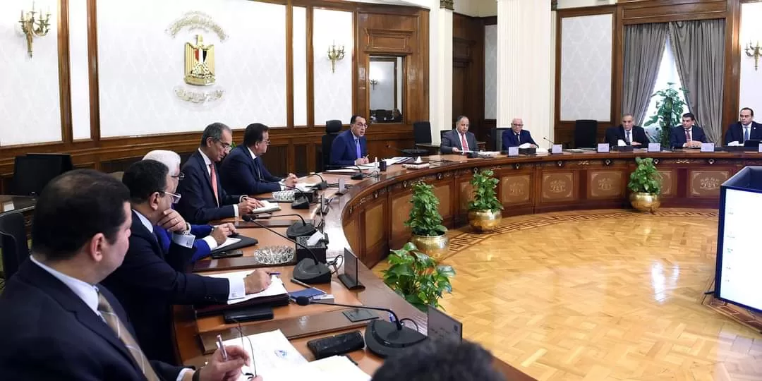 رئيس الوزراء يتابع الموقف التنفيذي لتطبيق منظومة التأمين الصحي الشامل 