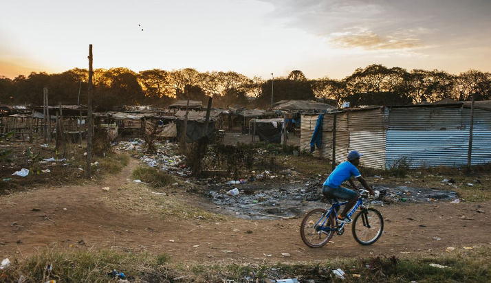 زيمبابوى تتصدر قائمة أكثر الدول بؤساً فى العالم