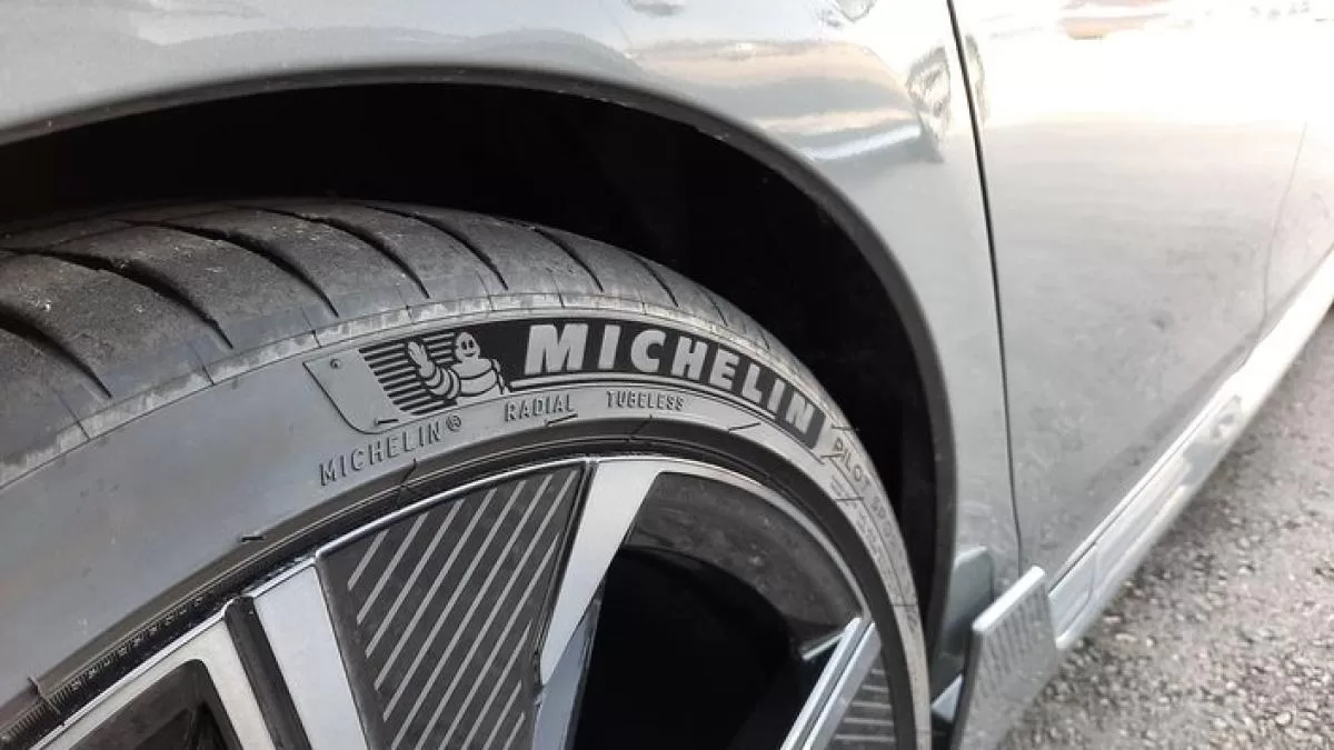 "ميشلان" الفرنسية تبيع أنشطتها في روسيا لشريكتها المحلية