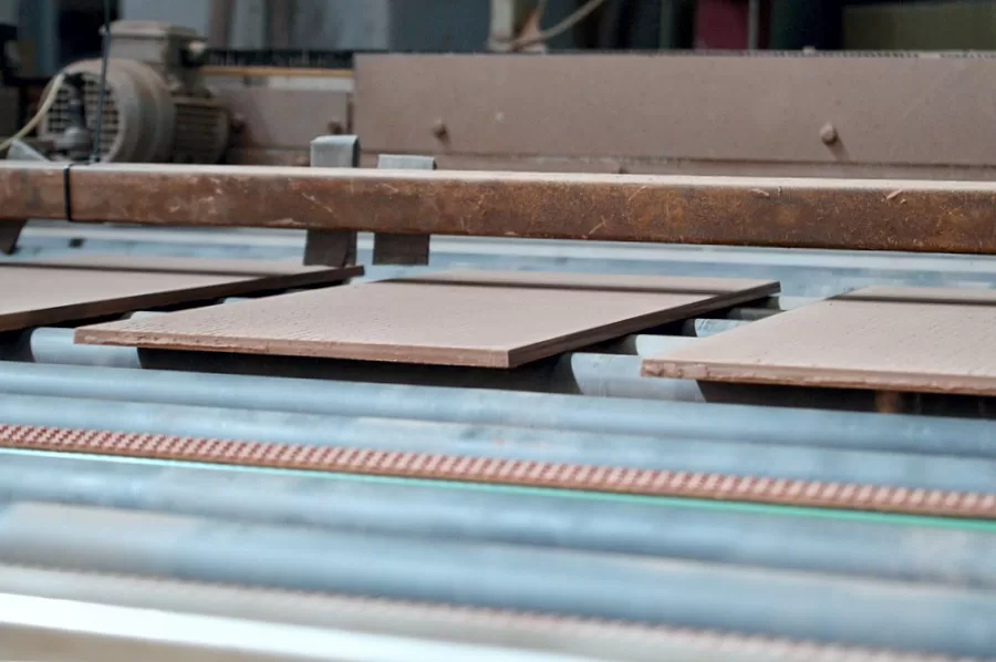 قريبًا.. توقيع عقد تطوير مصنع سيراميك "الخزف والصيني" باستثمارات 100 مليون جنيه