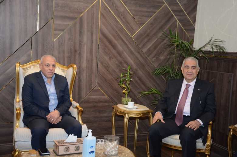 "رجال الأعمال" تبحث مع "تنمية الصعيد" فرص الاستثمار بقطاعى الزراعة والصناعة