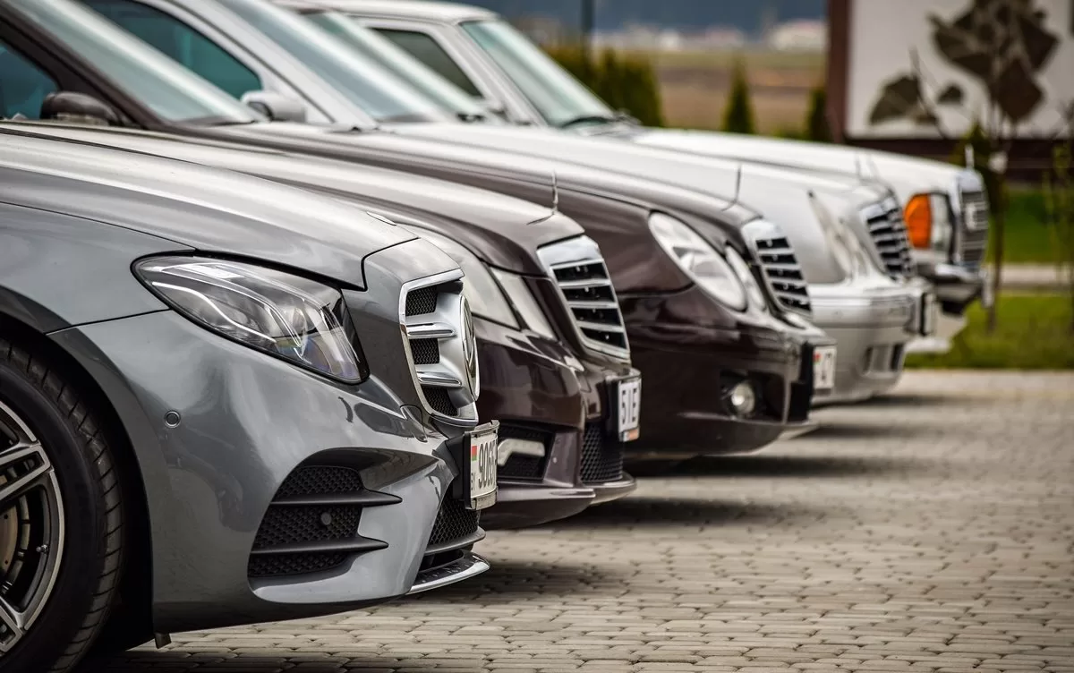 مبيعات السيارات