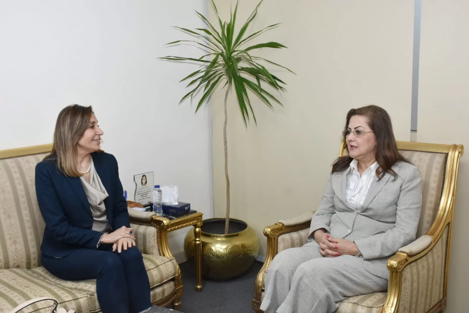 "الثقافة" تتعاون مع "المركزي" لتقديم قروض ميسرة لخريجي "صنايعية مصر"