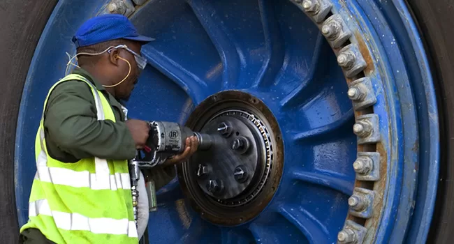 وكالة دولية: إفريقيا أمامها فرصة للشروع في طريق التصنيع المستدام