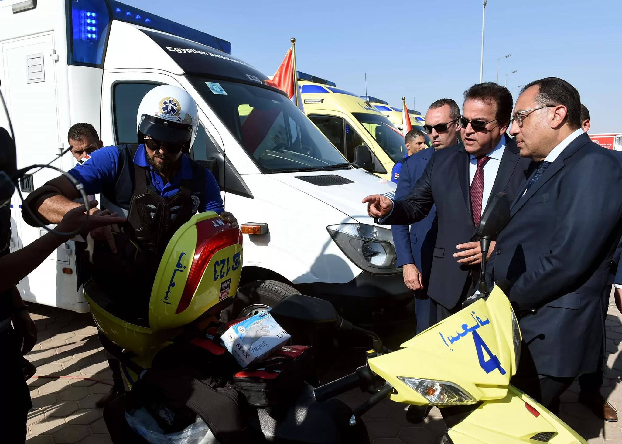 رئيس الوزراء ووزير الصحة يشهدان إطلاق حملة “100 يوم صحة” 