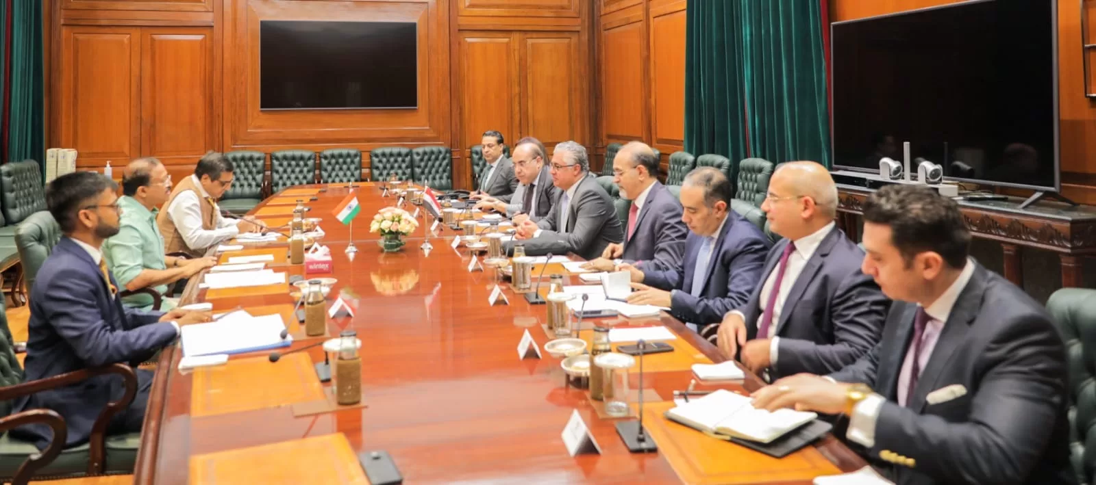 شركات هندية كبرى تبدى رغبتها فى ضخ استثمارات بـ"اقتصادية قناة السويس"