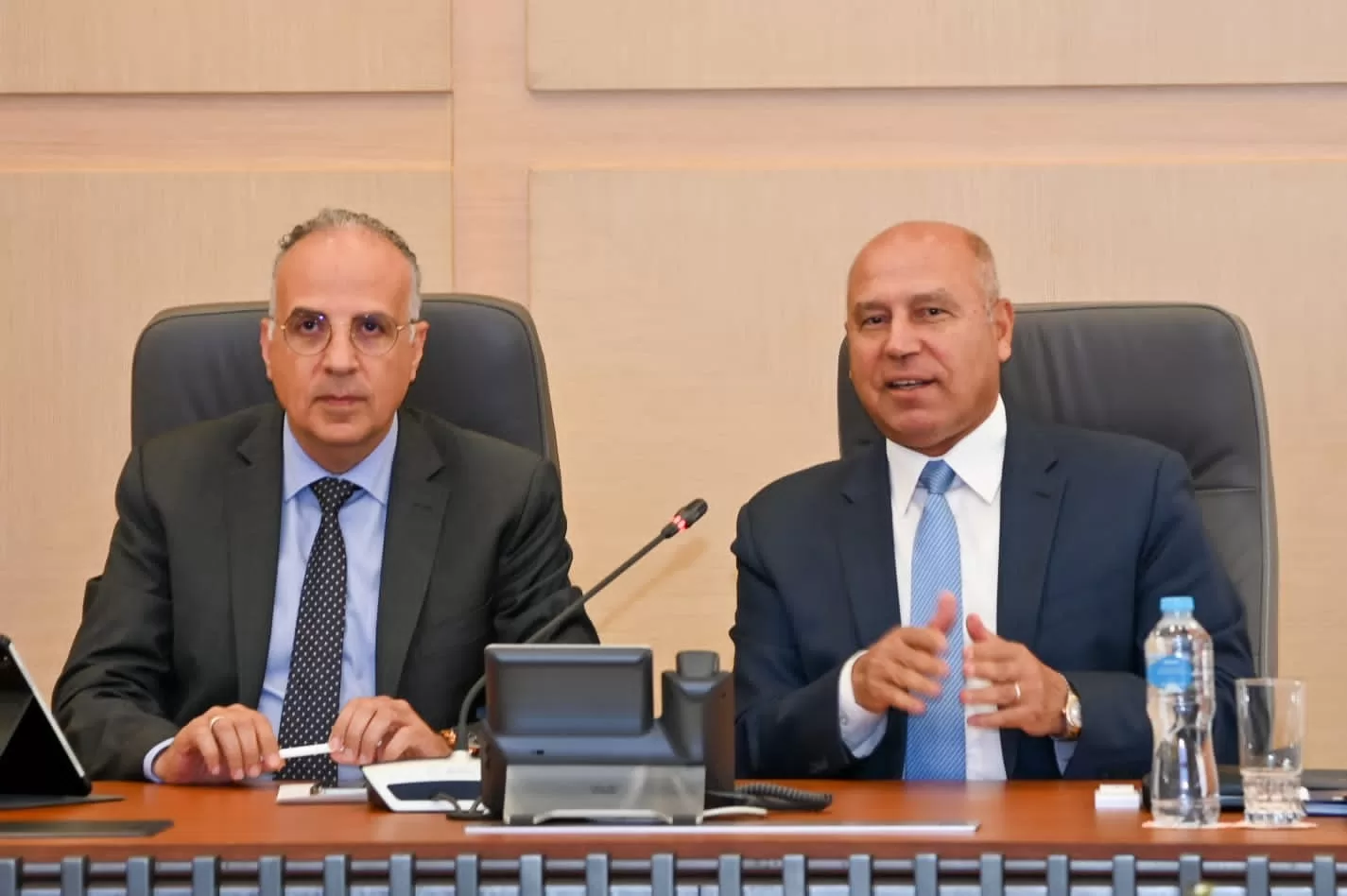 "النقل" و"الري" تبحثان موقف المشروعات والتنسيقات المشتركة