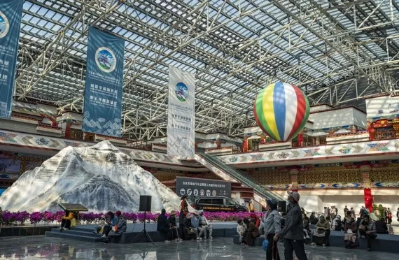 توقيع صفقات بنحو 7.44 مليار دولار خلال معرض للسياحة والثقافة في الصين