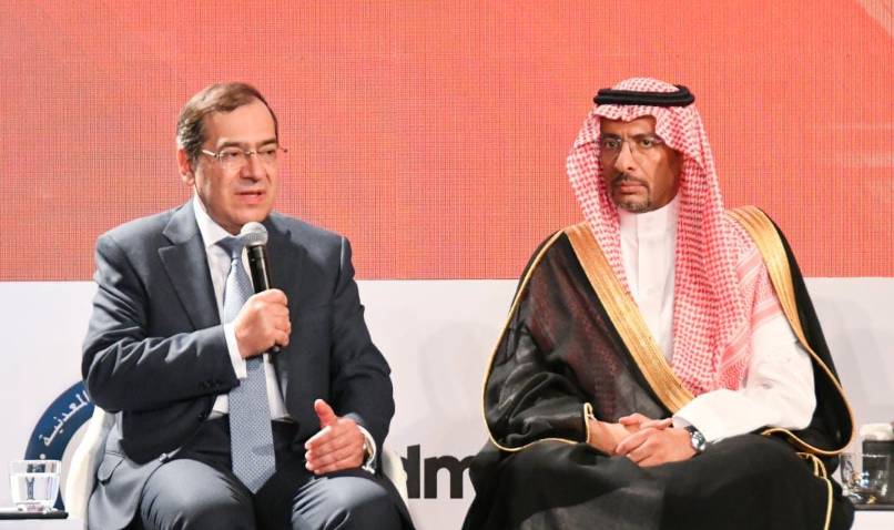 وزير البترول يبحث مع وزير الصناعة والثروة المعدنية السعودي تعزيز التعاون المشترك