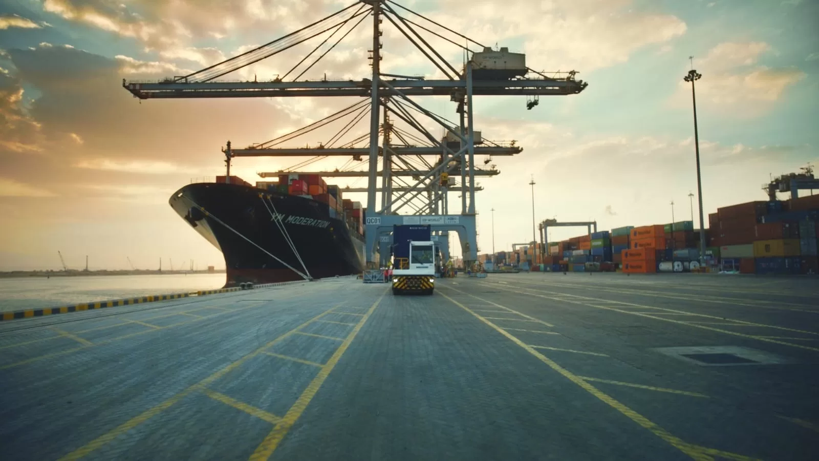 ميناء العين السخنة ؛ ميناء السخنة