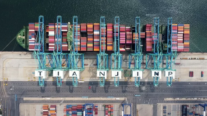 ميناء تيانجين الصيني