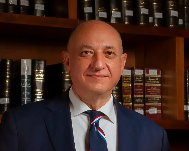 محمد غنام الشريك التنفيذي لمكتب بيكر آند ماكينزي