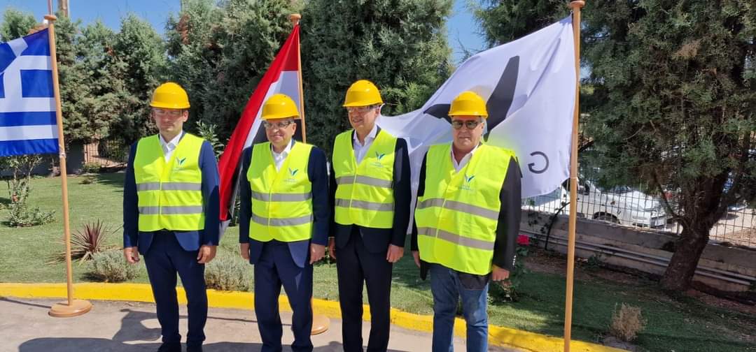 الفريق أسامة ربيع يتفقد مصنع “Antipollution” العالمية لإعادة تدوير المخلفات الصلبة والسائلة باليونان