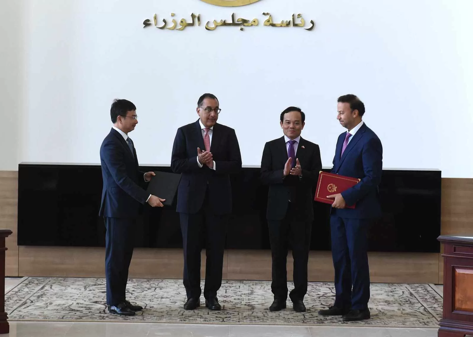 "المركزى المصرى" يوقع مذكرة تفاهم مع نظيره الفيتنامى لتعزيز التعاون المشترك