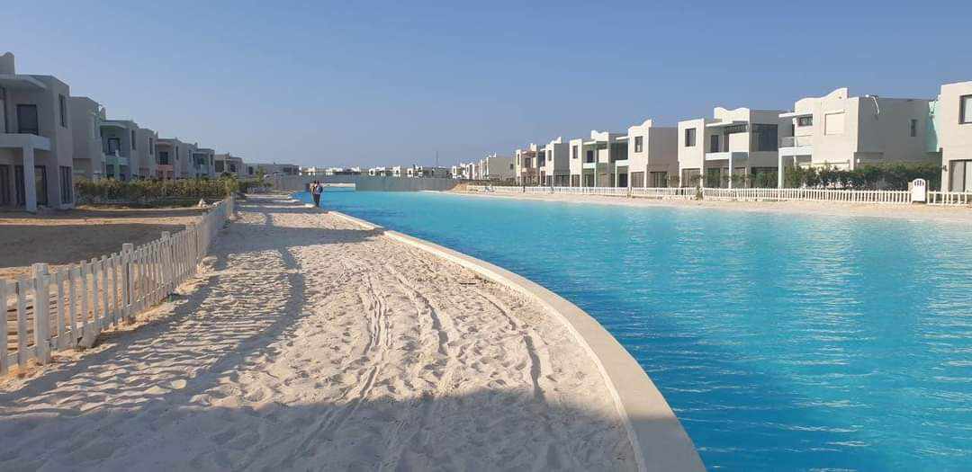 "مكسيم الساحل الشمالى" تتسلم عقد التخصيص الجديد من "المجتمعات العمرانية"