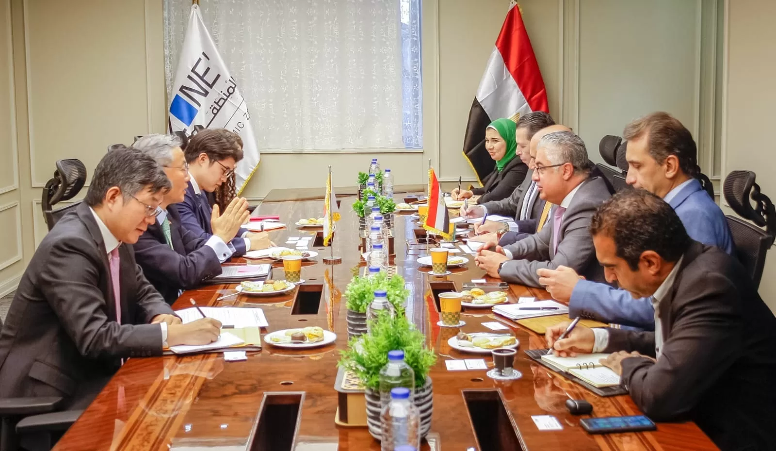 "اقتصادية القناة" تستهدف تعظيم الاستثمارات الكورية بالمنطقة الفترة المقبلة