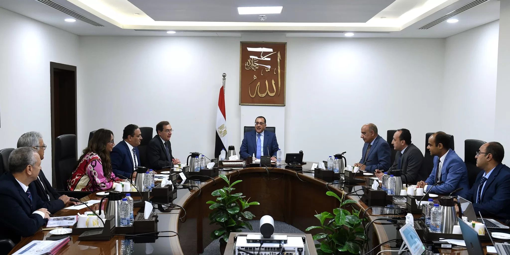 رئيس الوزراء يتابع مستجدات مشروع إنتاج حامض الفوسفوريك في "أبوطرطور"