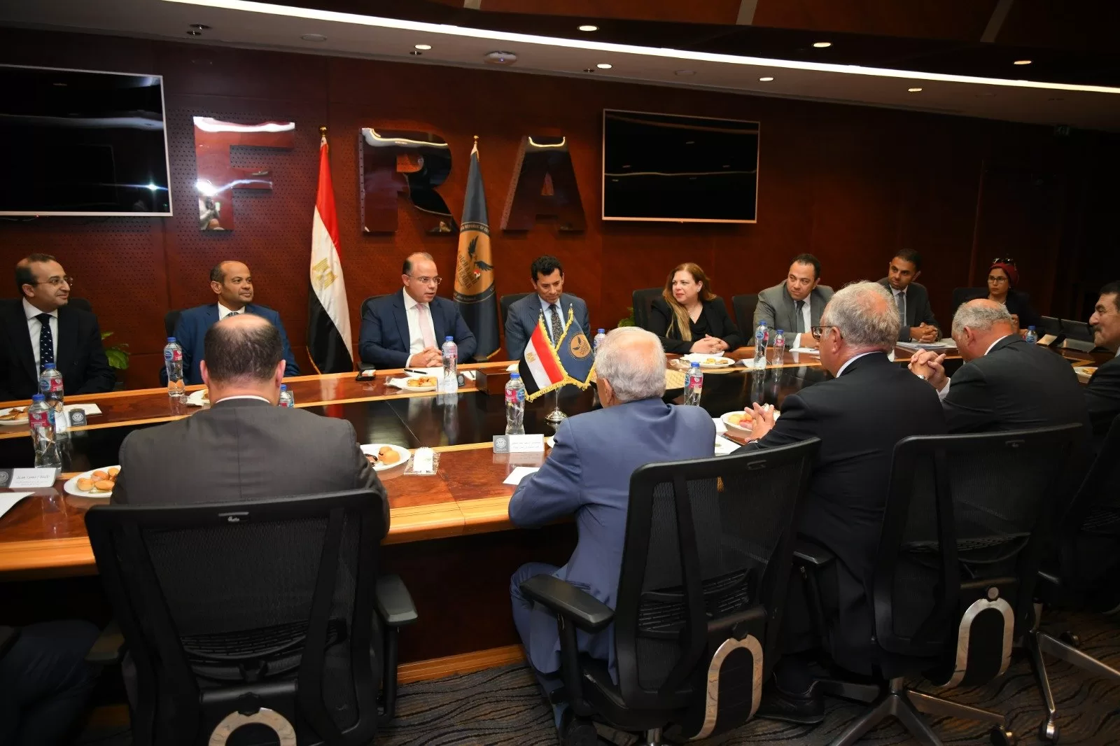 "الرقابة المالية" و"الشباب والرياضة" يبحثان آليات التعاون المشترك