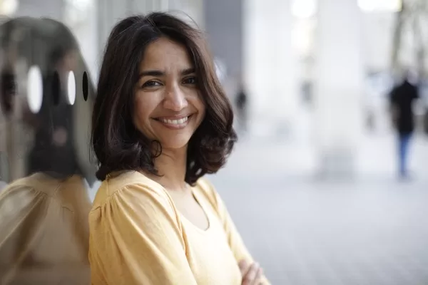 أنجانا أهوجا، صحفية متخصصة بالعلوم ، فاينانشيال تايمز