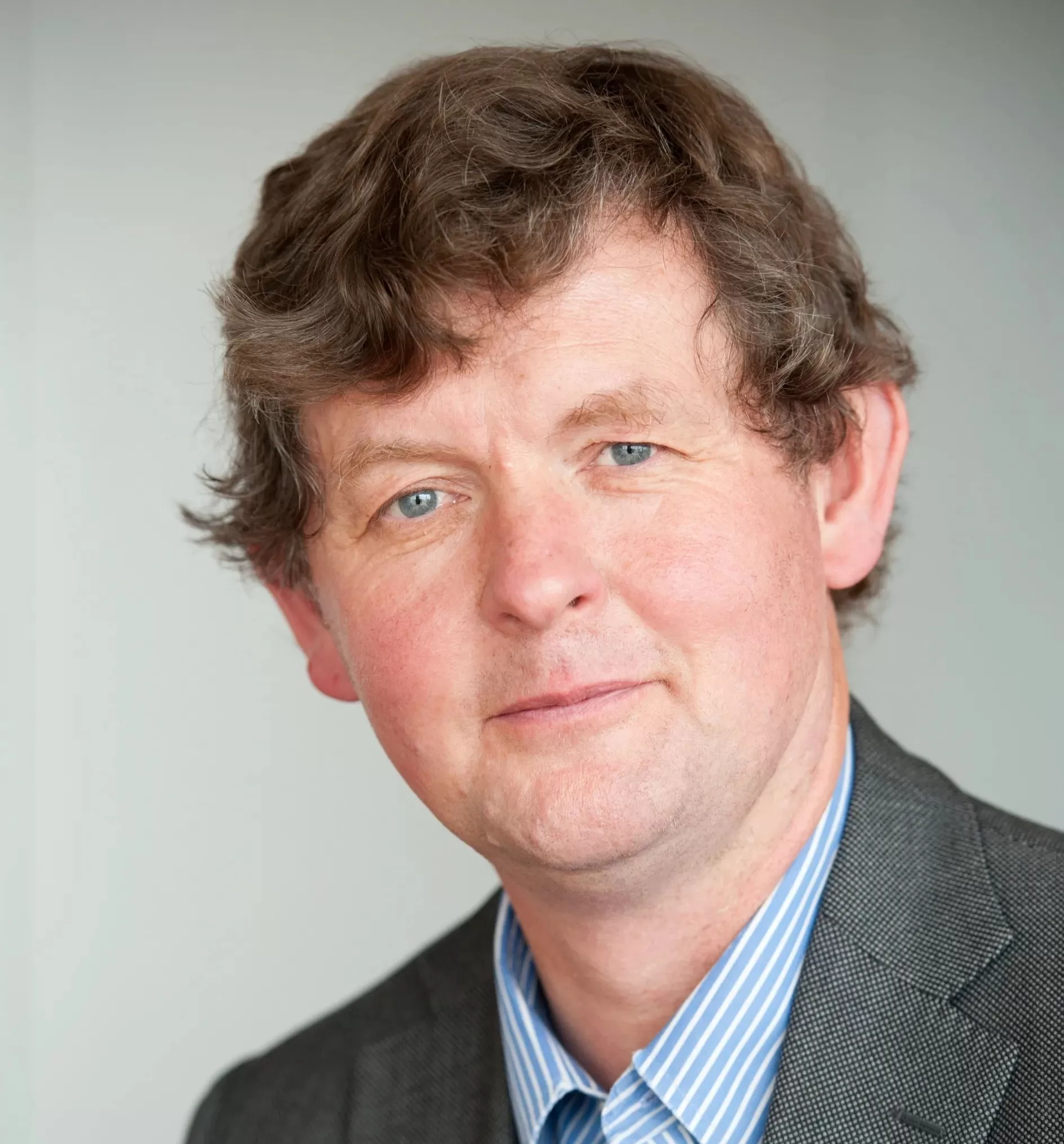 فيليب كوجان صحفى بجريدة فاينانشال تايمز