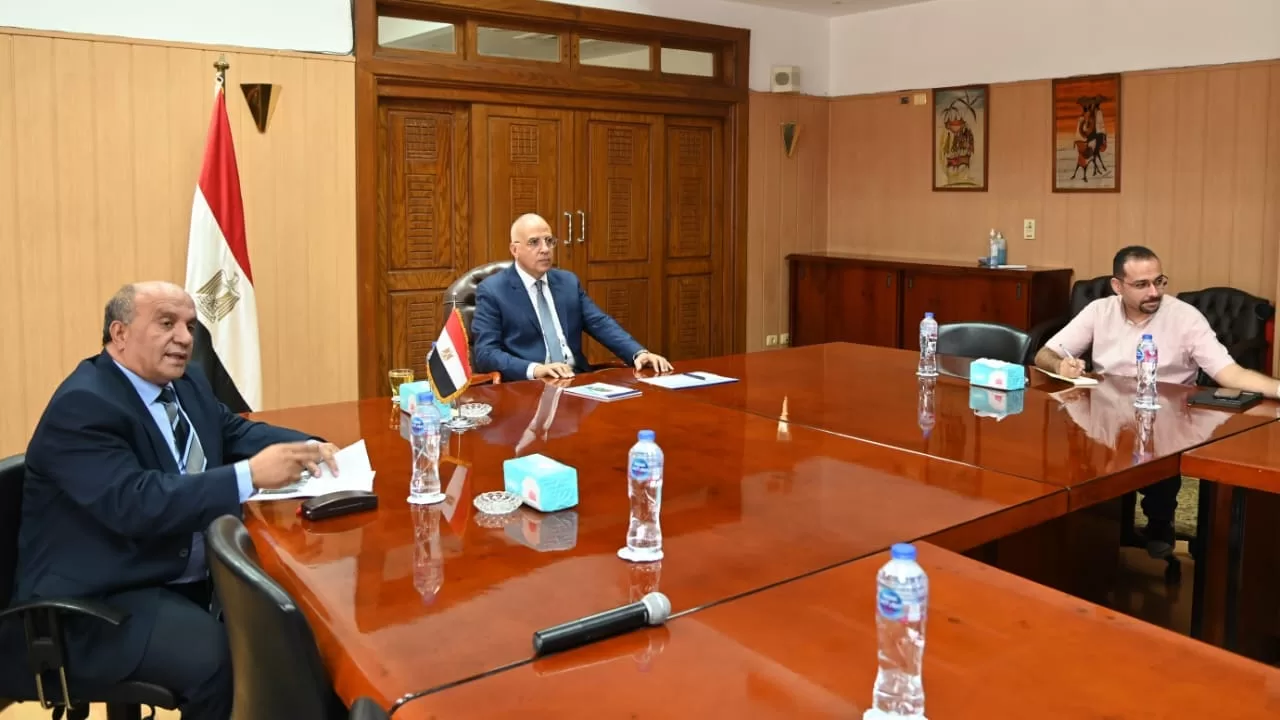 "سويلم": خطة تنفيذية للتحول إلى الري الحديث بمزارع قصب السكر في الصعيد