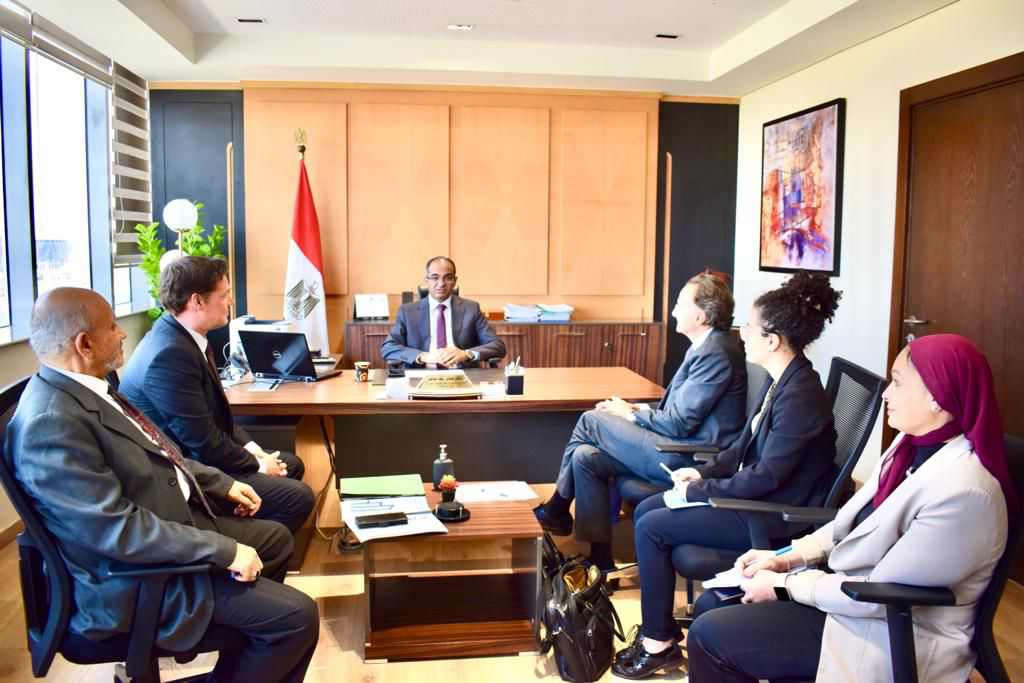 “الإسكان” تبحث مع بنك التعمير الألمانى تعزيز التعاون بمشروعات المرافق