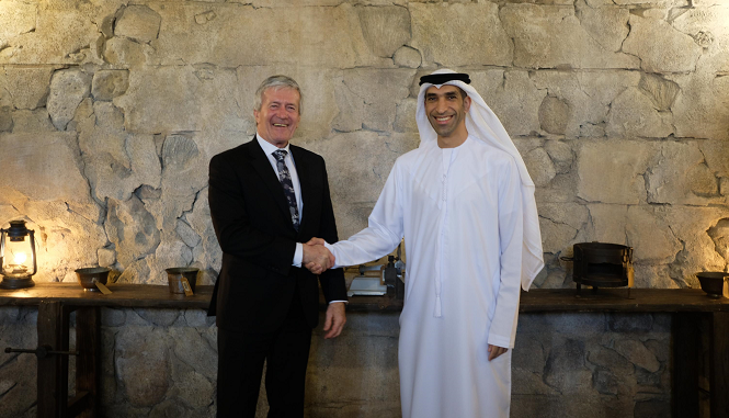 الإمارات ونيوزيلندا تبحثان التوصل لاتفاقية شراكة اقتصادية شاملة