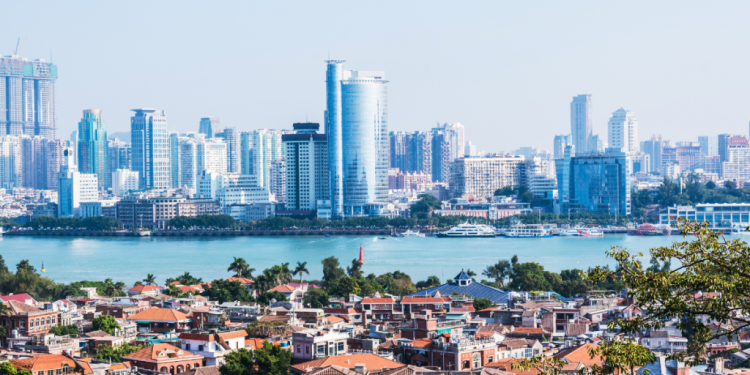 الصين تعتزم تأسيس منطقة "فوجيان" للتنمية المتكاملة عبر مضيق تايوان