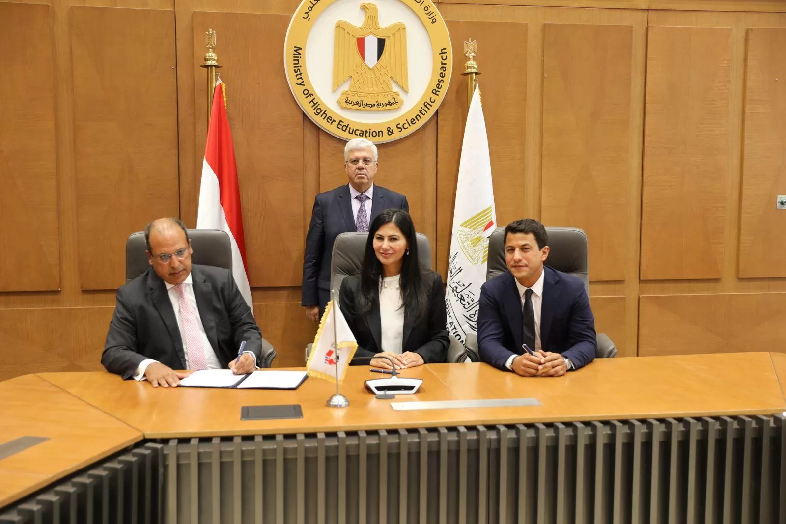 اتفاقية تعاون بين الجامعة البريطانية وصندوق "أفريك إنفيست" بقيمة 40 مليون دولار