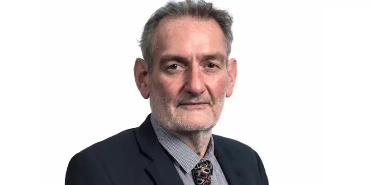 يان دايموند ؛ إحصائى بريطانى