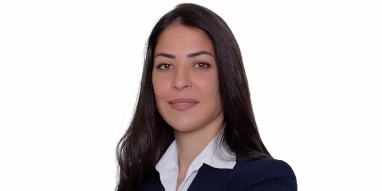 مي حمدي مدير أسواق الدين في إي أف جي هيرميس