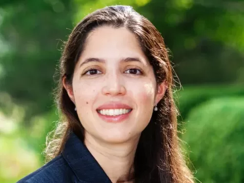 جابرييلا كوجات ؛ الخبير الاقتصادى فى قسم الأبحاث بصندوق النقد الدولى